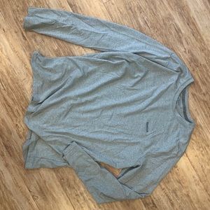 Reebok men’s large Play Dry long sleeved shirt